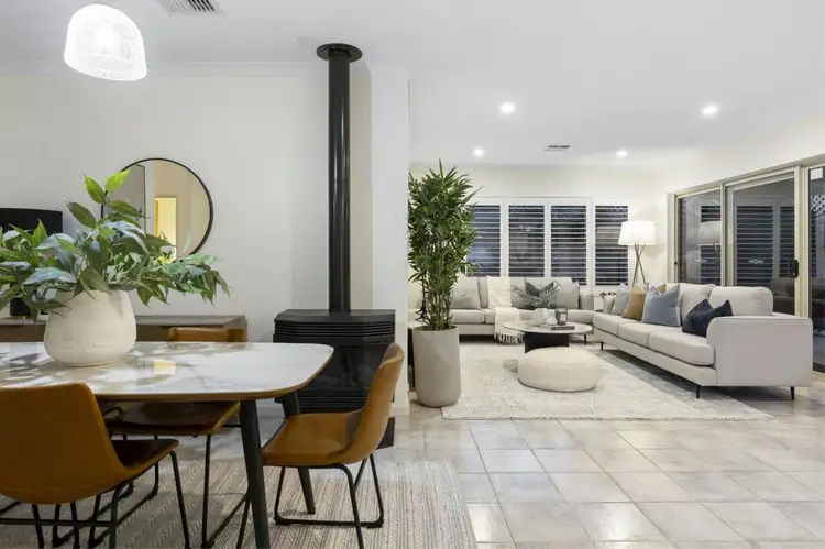 27 Waroonga Road, Nedlands WA 6009