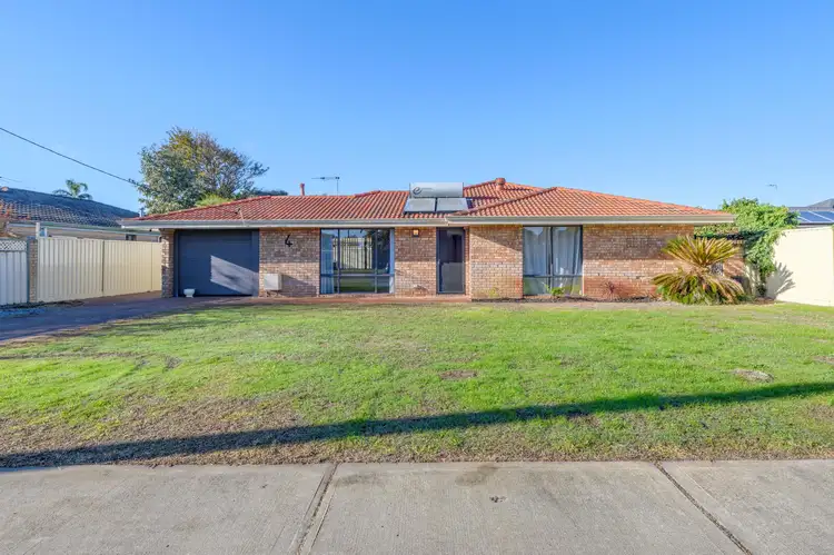 4 Jubilee Drive, Waikiki WA 6169