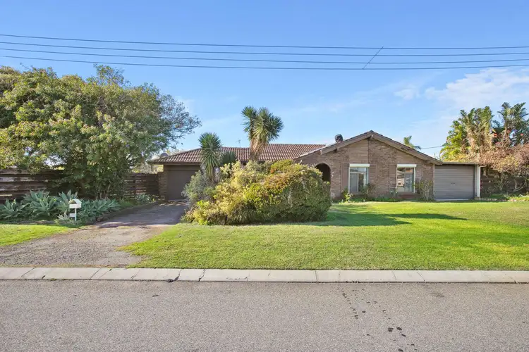2 Gabyon Court, Hillman WA 6168