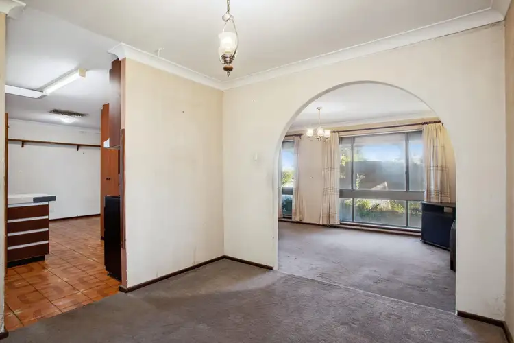 Fourth view of Homely house listing, 2 Gabyon Court, Hillman WA 6168