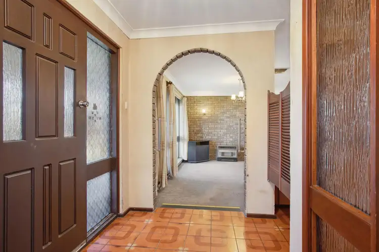 Fifth view of Homely house listing, 2 Gabyon Court, Hillman WA 6168