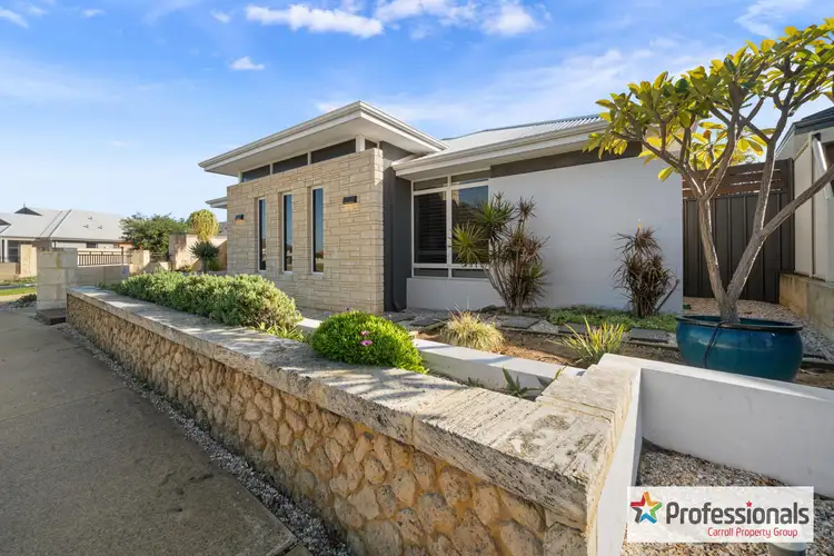 2 Semaphore Avenue, Burns Beach WA 6028