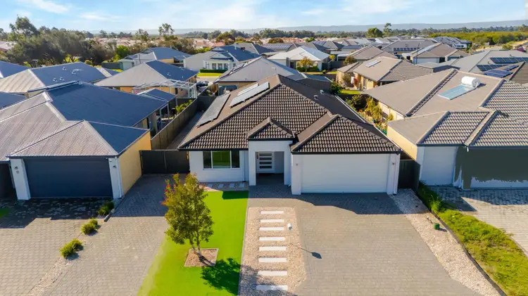 6 Broadhurst Avenue, Ravenswood WA 6208