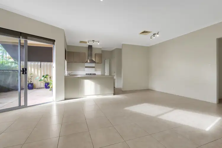 Sixth view of Homely house listing, 2/18 Flynn Street, Canning Vale WA 6155