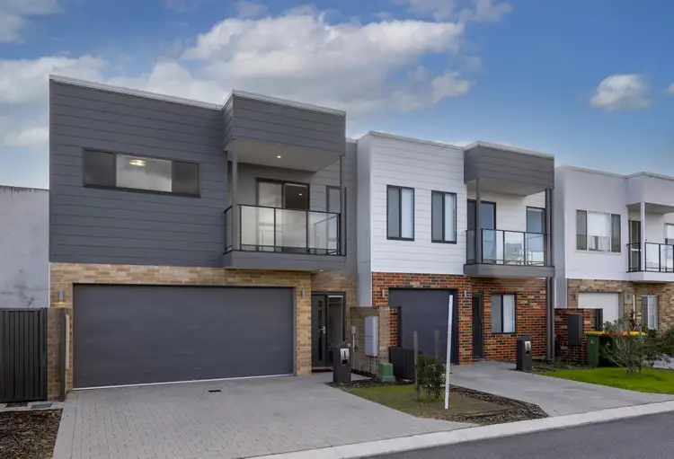 Main view of Homely house listing, 10 Hiba View, Treeby WA 6164