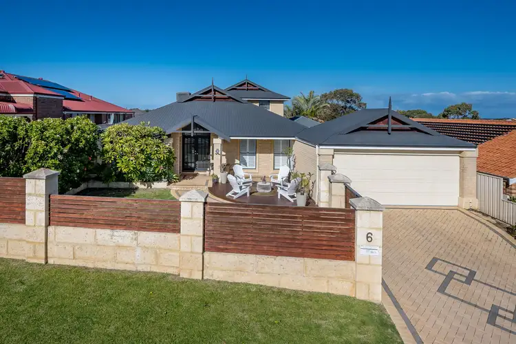 6 St Thomas Loop, Iluka WA 6028
