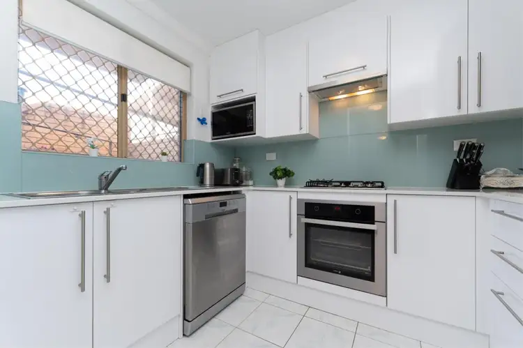 115/2 Wall Street, Maylands WA 6051