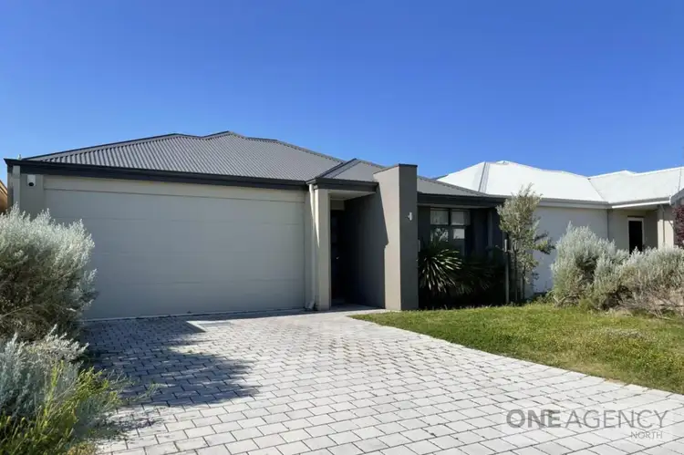 Main view of Homely house listing, 10 Macadamia Loop, Piara Waters WA 6112