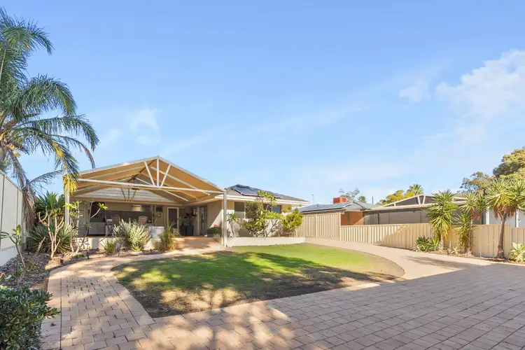 27 Barcombe Way, Gosnells WA 6110