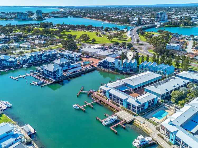 Main view of Homely townhouse listing, 4/20 Apollo Place, Halls Head WA 6210