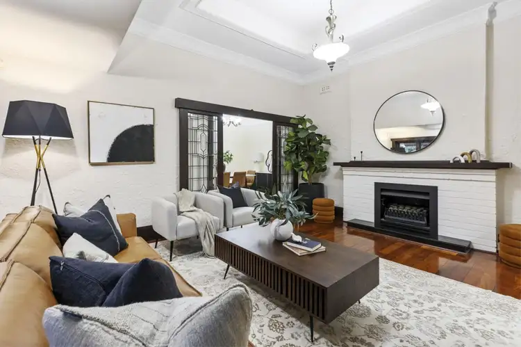 19 Doonan Road, Nedlands WA 6009