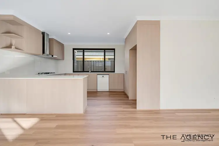 2 Scutage Street