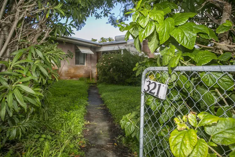 321 Belgravia Street, Cloverdale WA 6105