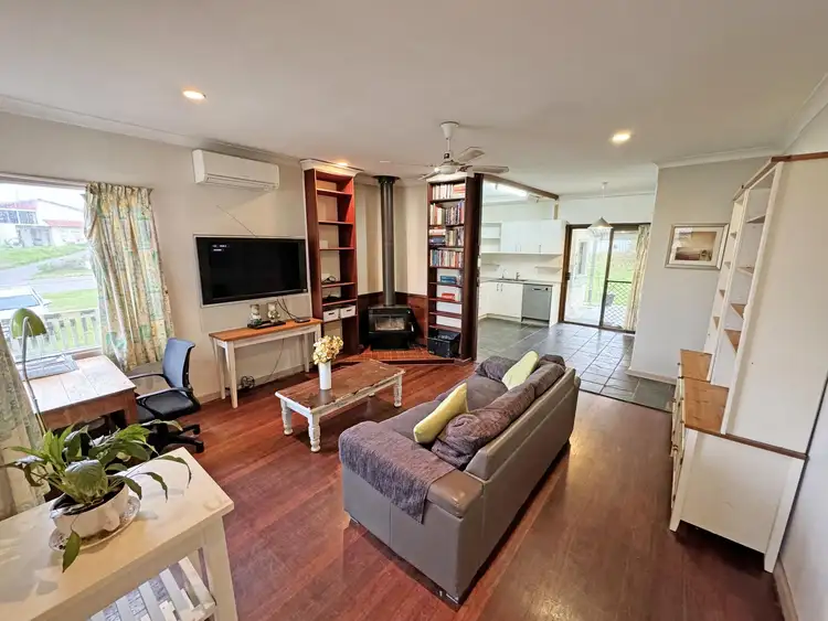 Third view of Homely semi-detached listing, 5 Brockman Street, Esperance WA 6450