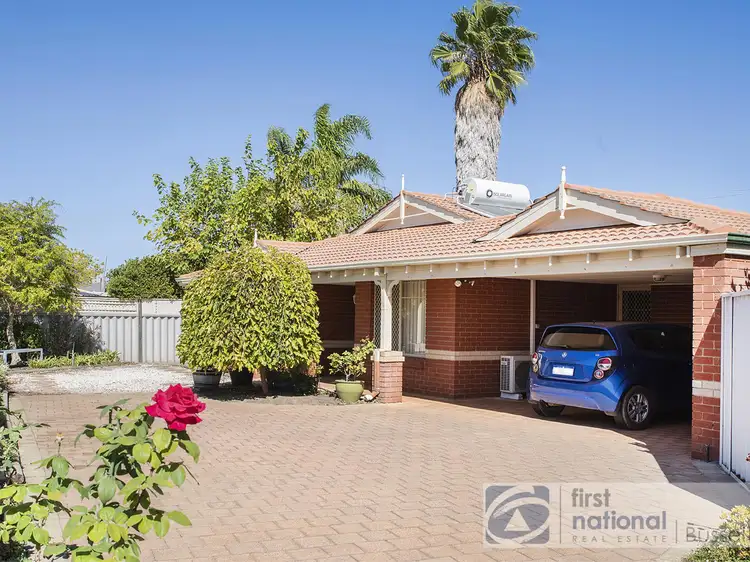 2/30 Kingfisher Boulevard