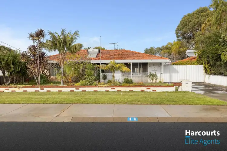 11 Wallsend Street, Safety Bay WA 6169