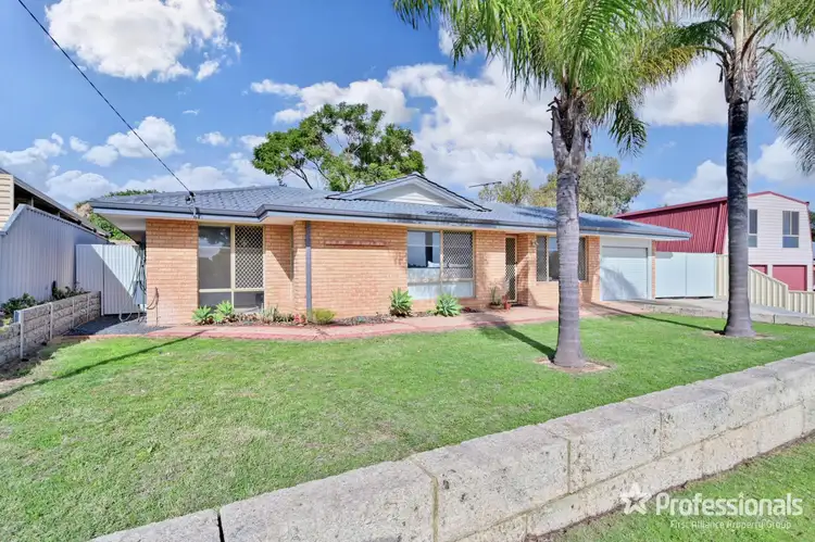Second view of Homely house listing, 46 Conidae Drive, Heathridge WA 6027