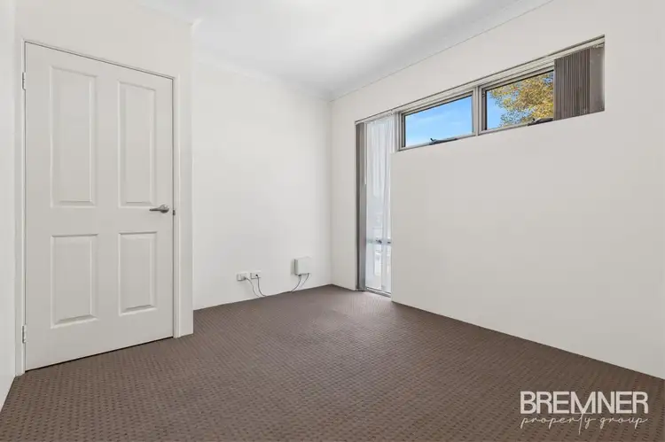 Fifth view of Homely house listing, 10 Holystone Approach, Wellard WA 6170