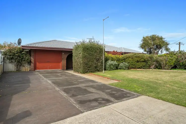 22 Joseph Road, Safety Bay WA 6169
