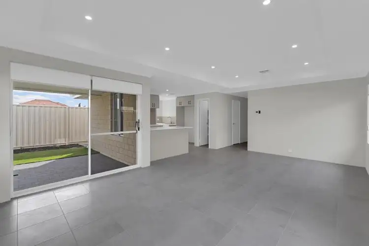 Sixth view of Homely house listing, 7 Windsor Way, Waikiki WA 6169