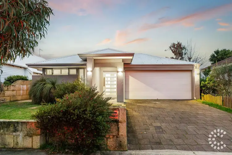 16B Cadd Street, Beaconsfield WA 6162