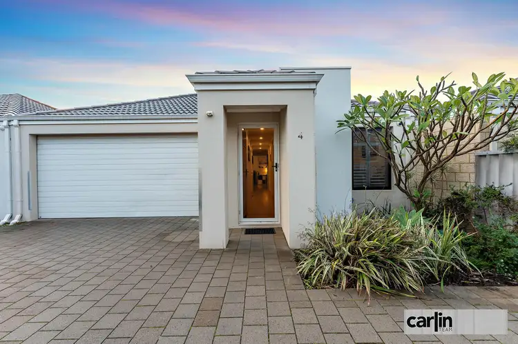 4/4 Skipper Crescent, Success WA 6164