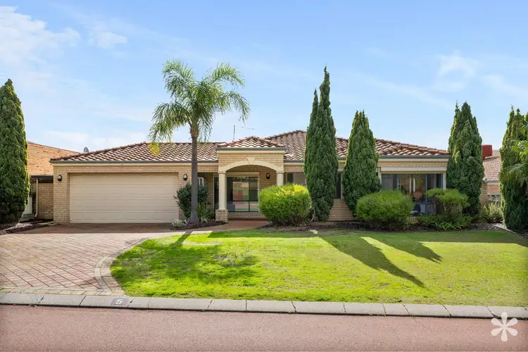 5 Jarvis Place, Leeming WA 6149