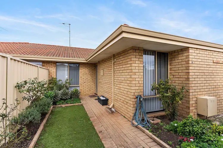 16/96 Simpson  Avenue
