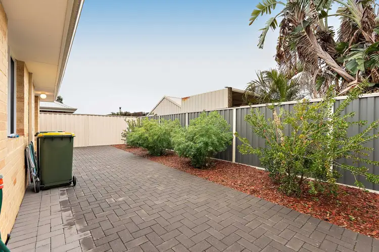 Fifth view of Homely villa listing, 2/100 Wittenoom Road, High Wycombe WA 6057