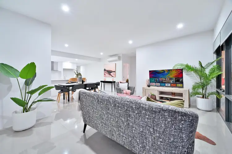 Unit 603/23 Emerald Terrace