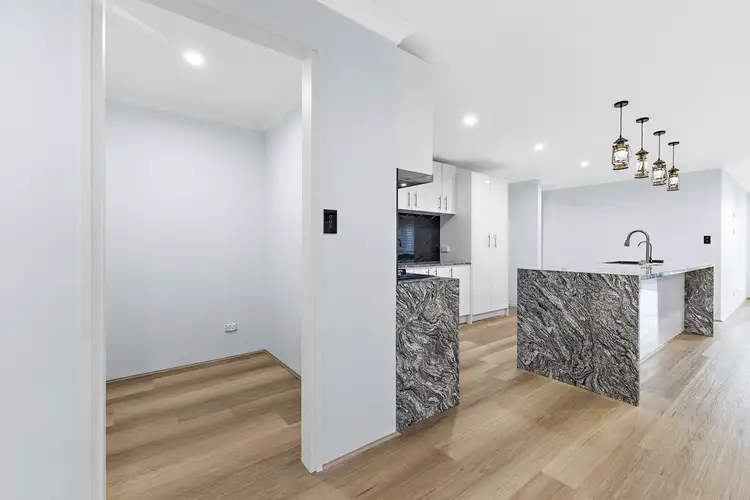 Seventh view of Homely house listing, 16 Blossom Chase, Aubin Grove WA 6164