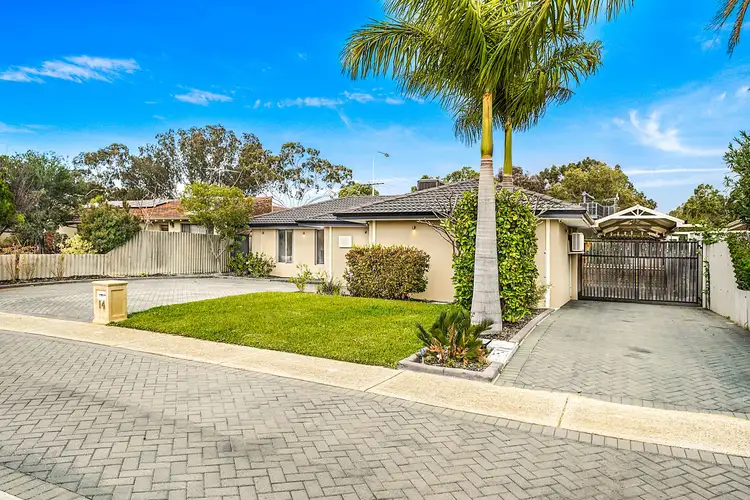 14 Grebe Street, Stirling WA 6021