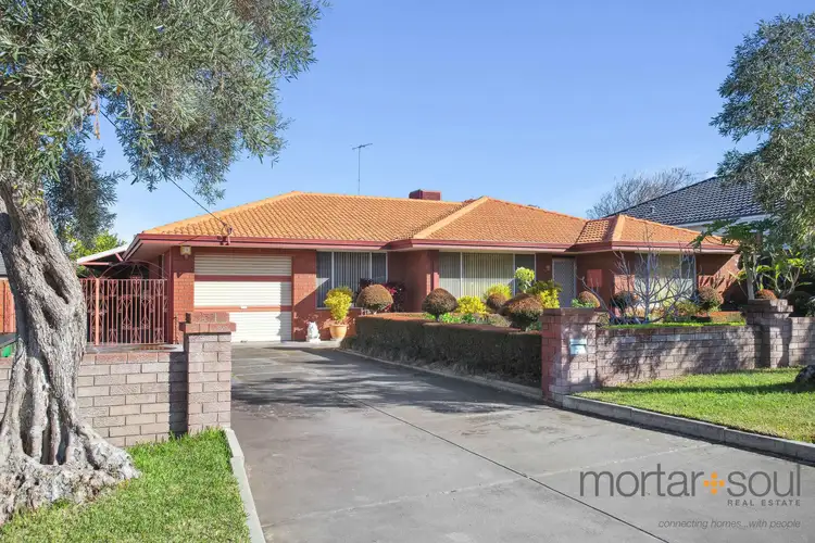 4 Halkin Pl, Hamilton Hill WA 6163