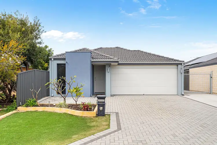 54 Benbecula Loop, Port Kennedy WA 6172