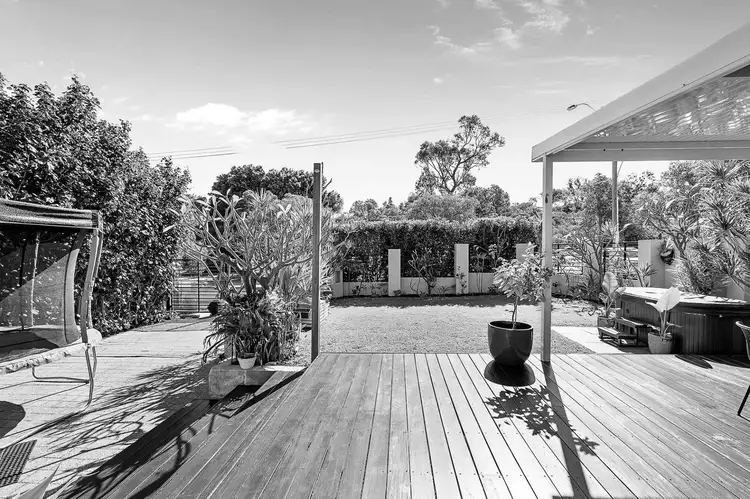 21 Jackson Avenue, Karrinyup WA 6018