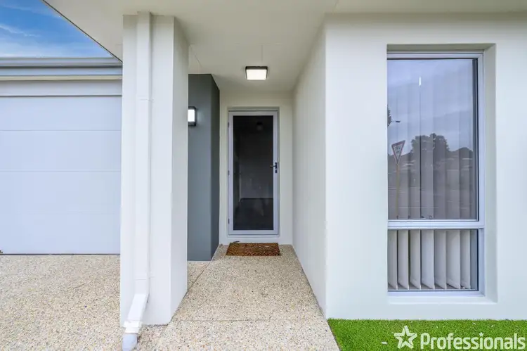 Sixth view of Homely house listing, 2 Ryhill Crescent, Wellard WA 6170