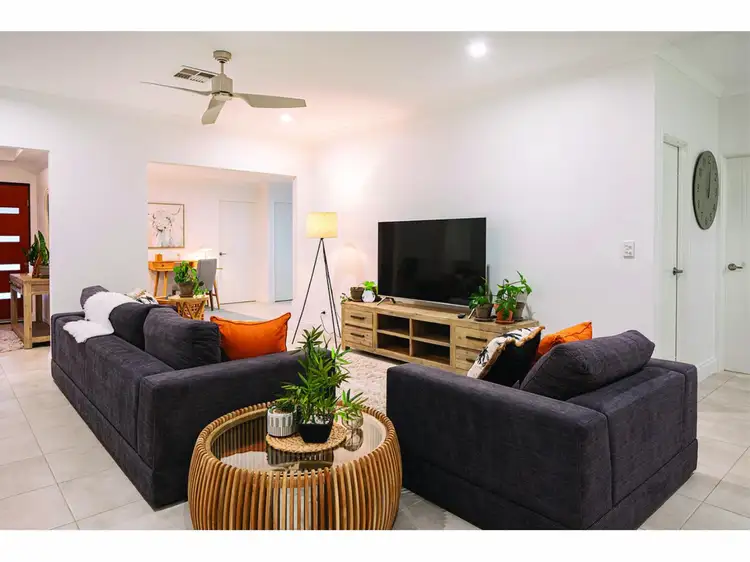Seventh view of Homely house listing, 17 Windward Green, Geographe WA 6280