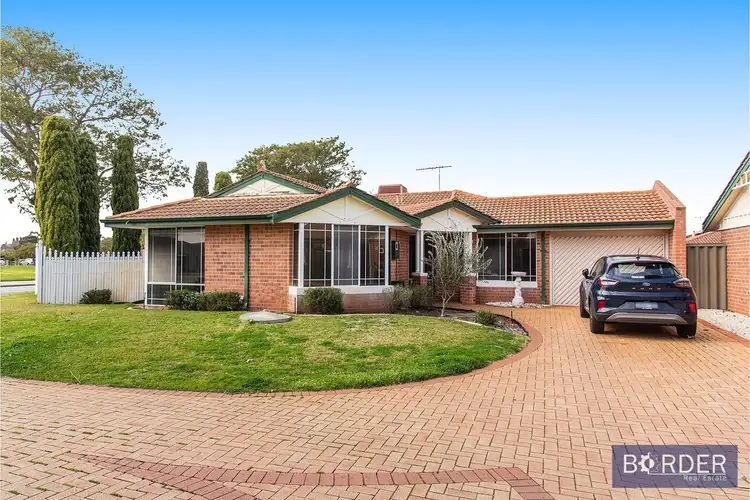 6 Towncentre Drive, Thornlie WA 6108