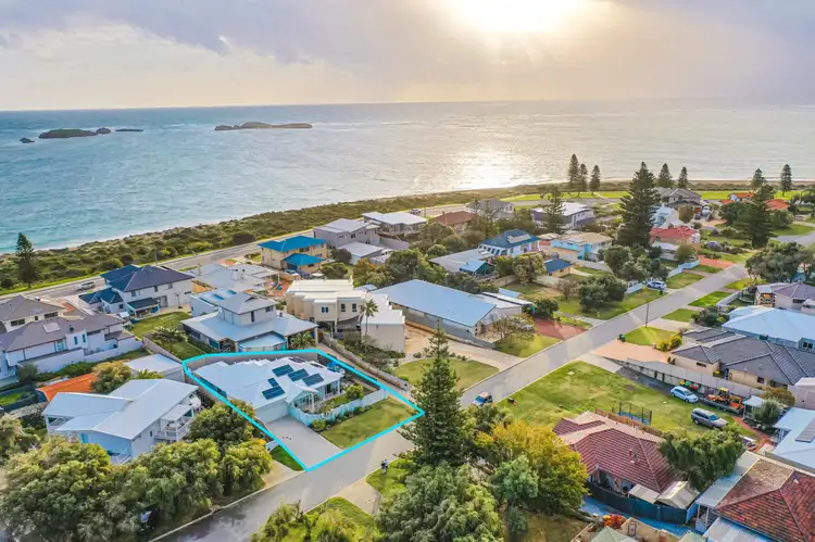 25A Churchill Avenue, Shoalwater WA 6169