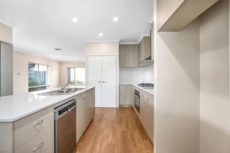 Fifth view of Homely house listing, 4 Flindell Way, Piara Waters WA 6112