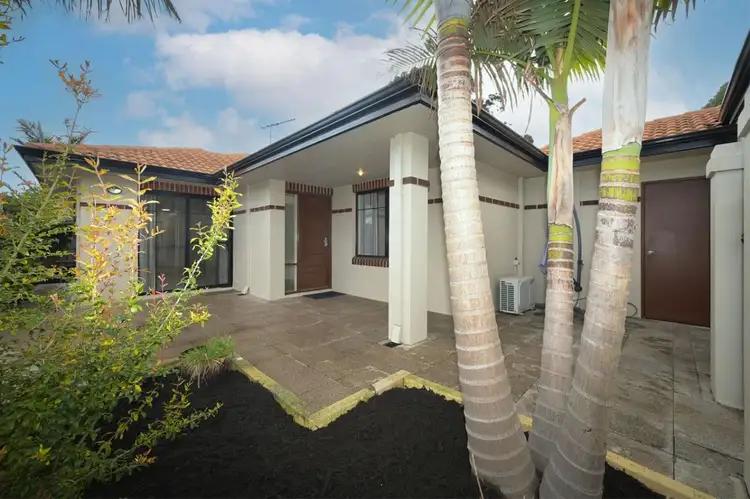 9/4 Kindra Way,, Nollamara WA 6061
