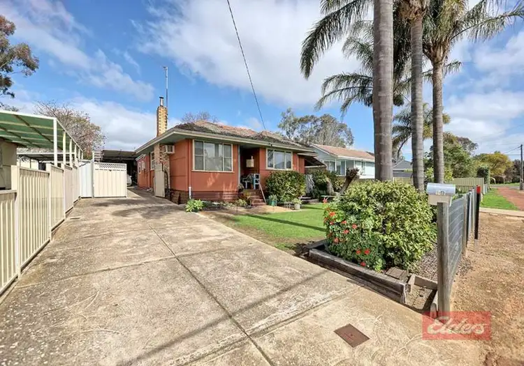 19 Ashworth  Crescent, Narrogin WA 6312