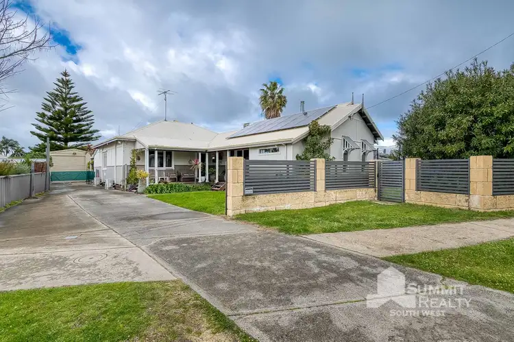 3 Mondak Place, Carey Park WA 6230