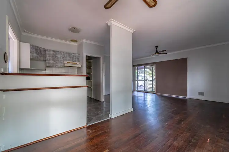 Fifth view of Homely house listing, 2 Pictor Court, Rockingham WA 6168