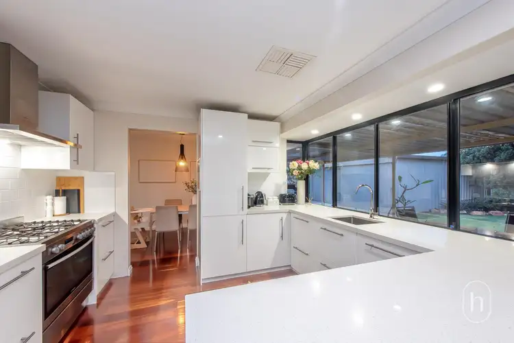 21 Sandalford Drive, Beldon WA 6027