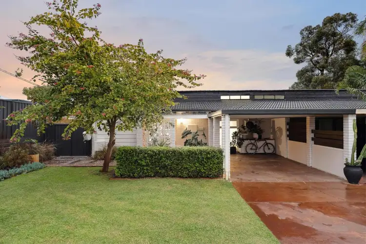 4A Kings Court, Carine WA 6020