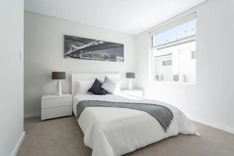 Fifth view of Homely apartment listing, 6/125 Fairway, Crawley WA 6009