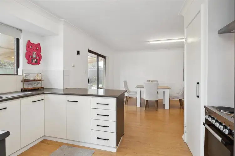 Fifth view of Homely apartment listing, 2B Havenvale Crescent, Dianella WA 6059