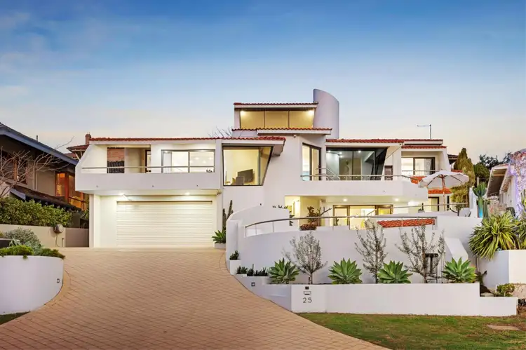 25 Tarongo Way, City Beach WA 6015