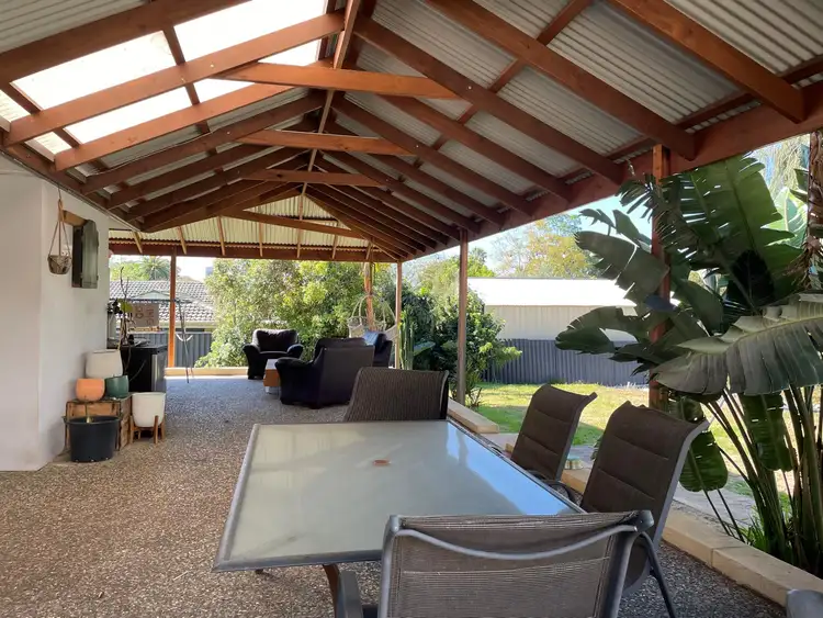 11 Dutton Crescent, Hamersley WA 6022
